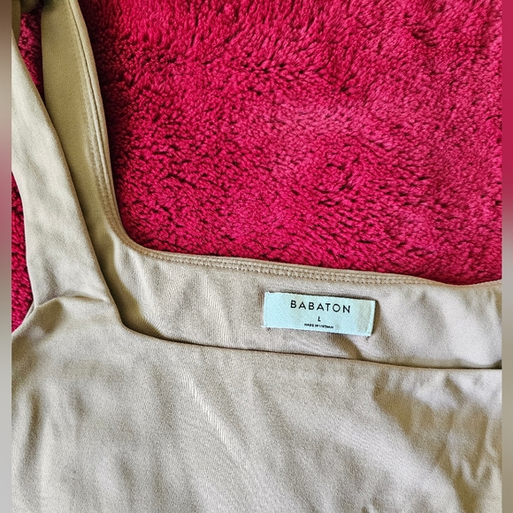 Babaton Contour Tank Bodysuit. Size L - Picture 10 of 13